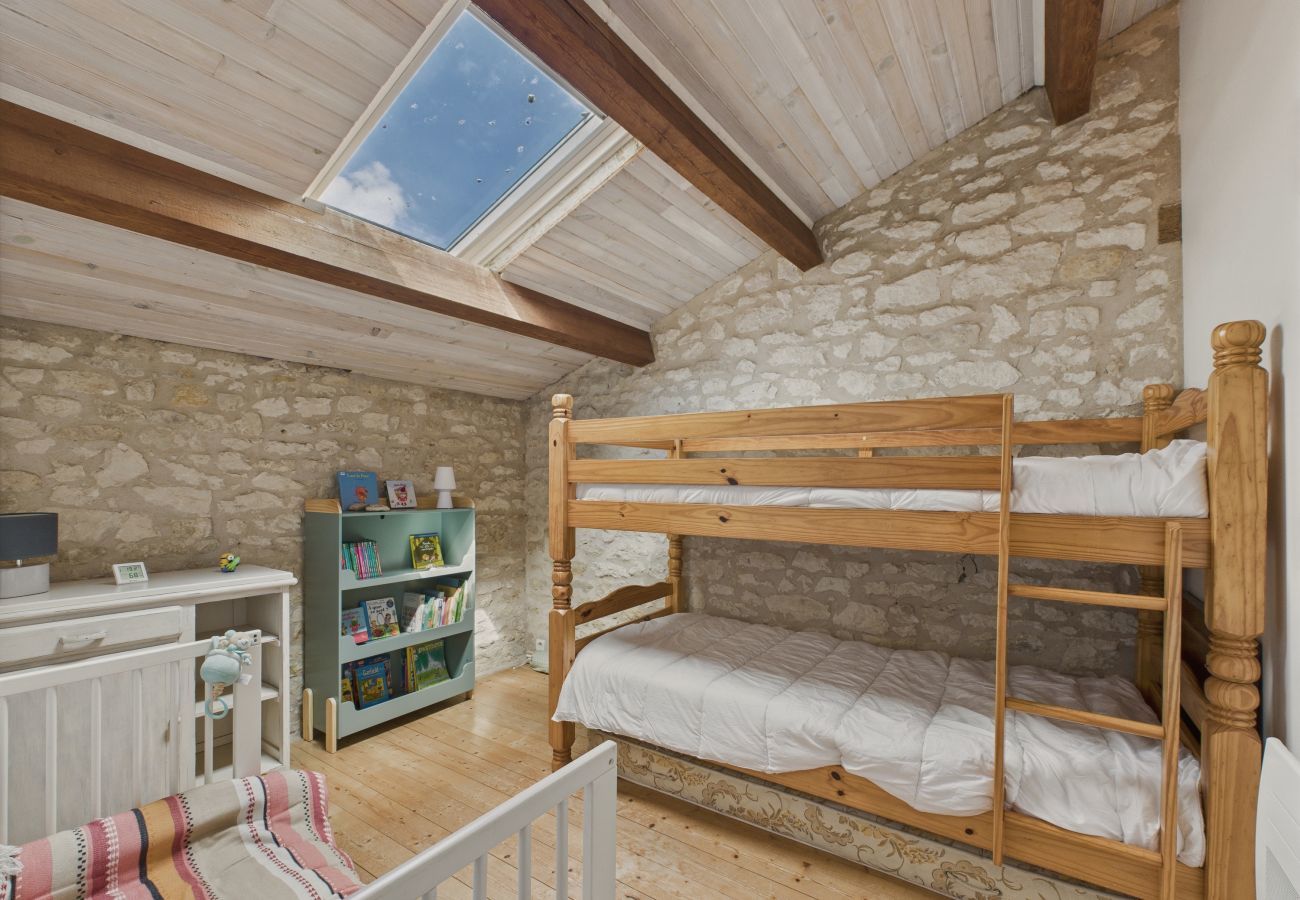 House in Saint-Vincent-sur-Jard - Authentic stone house for 7 with garden