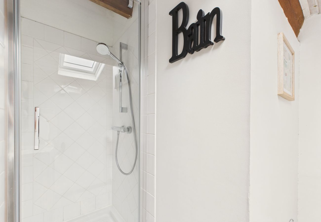 House in Saint-Vincent-sur-Jard - Authentic stone house for 7 with garden