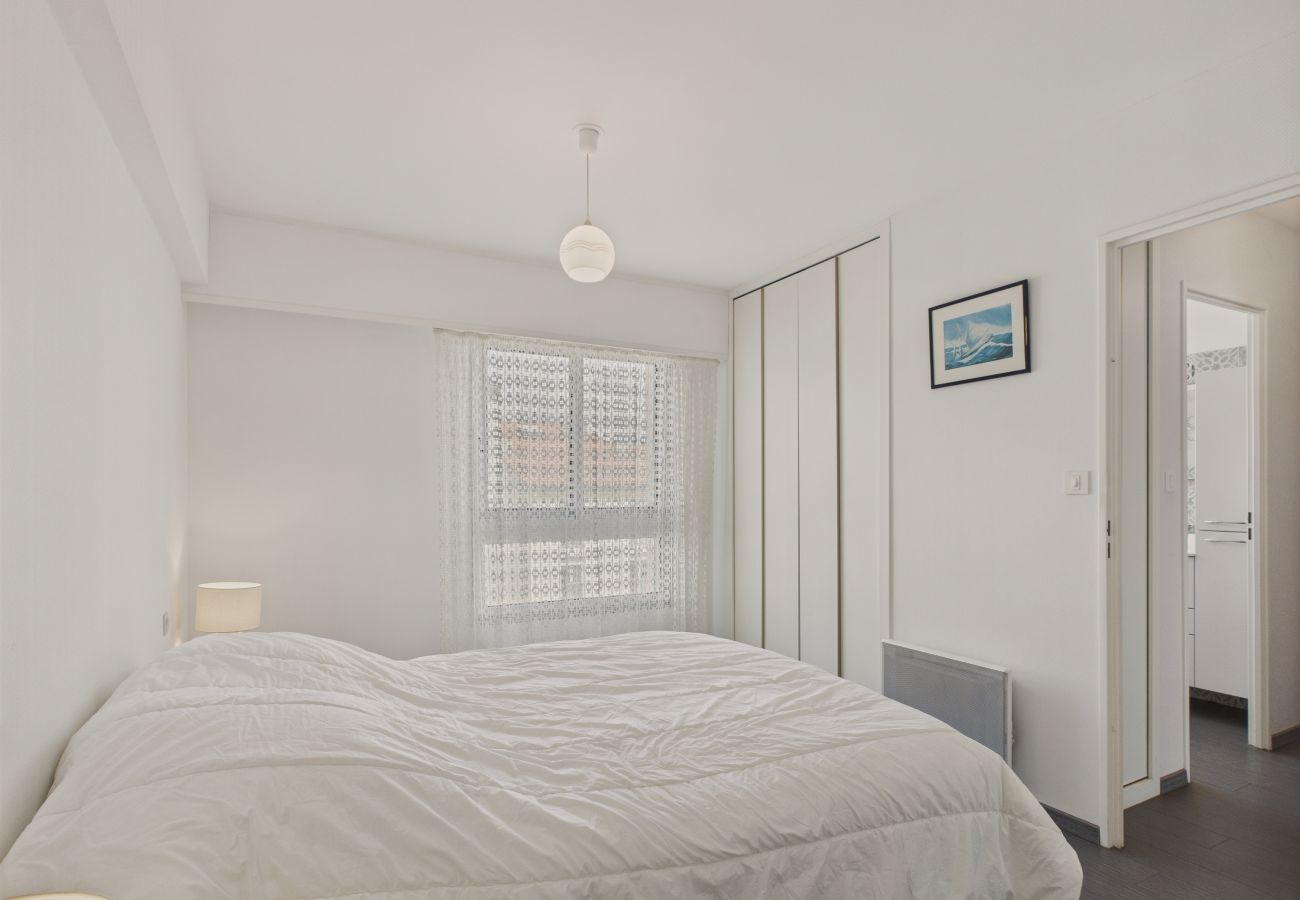 Apartment in Les Sables-d´Olonne - Sea view apartment 500m from the beach