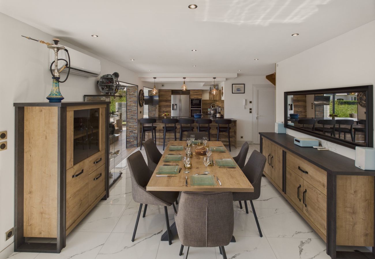House in Penmarch - Swimming pool, jacuzzi and large terrace for 7