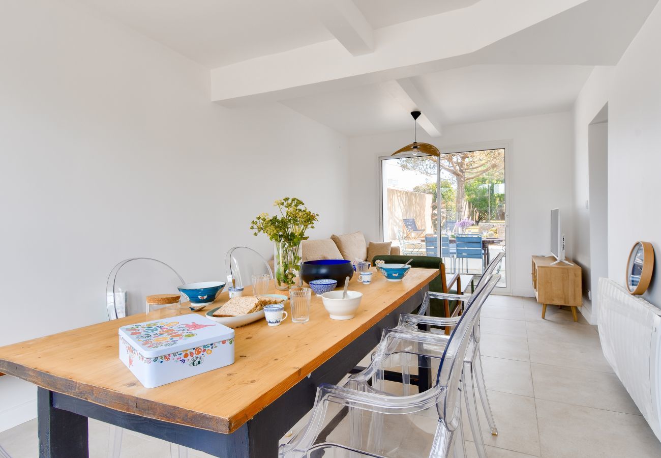 House in Noirmoutier-en-l´Ile - 200m from the beach-House at Vieil-For 4-Garden
