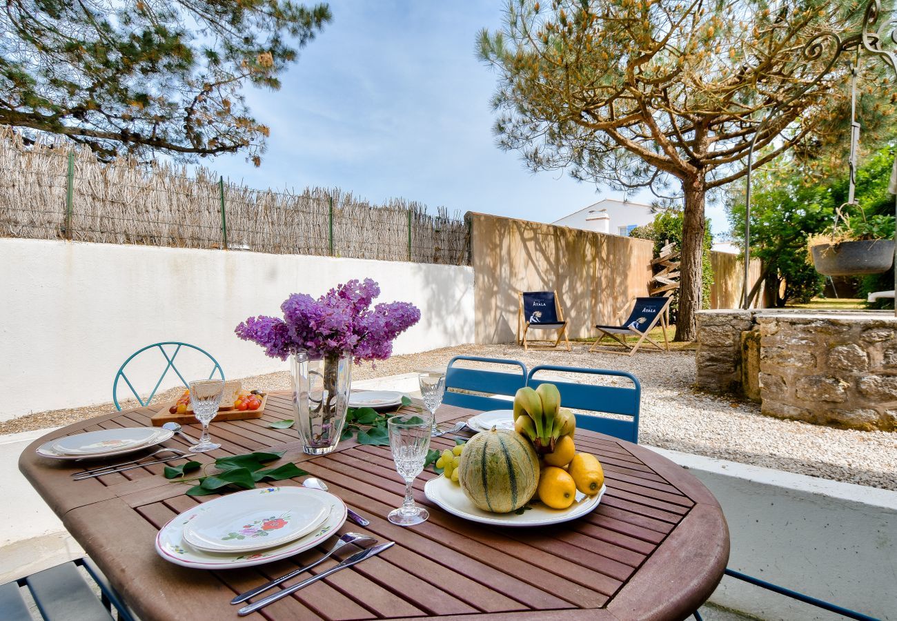House in Noirmoutier-en-l´Ile - 200m from the beach-House at Vieil-For 4-Garden