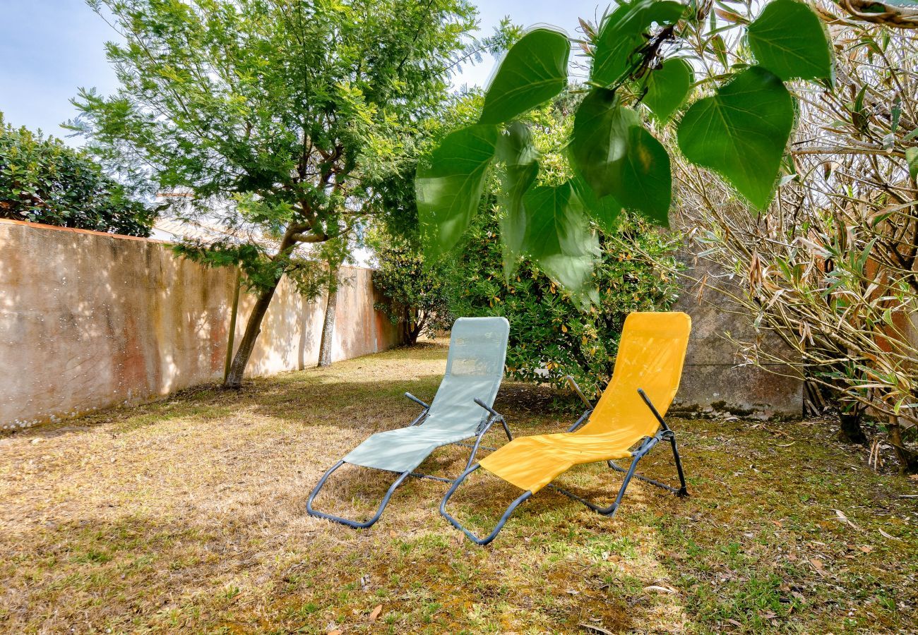 House in Noirmoutier-en-l´Ile - 200m from the beach-House at Vieil-For 4-Garden