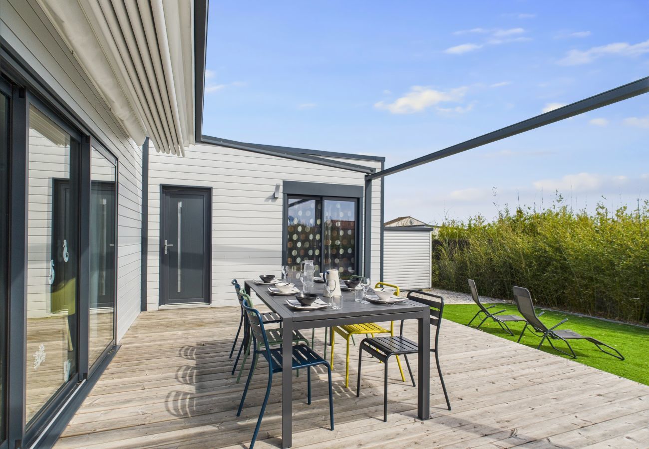 Chalet in Bretignolles-sur-Mer - Chalet for 6 - Heated Pool - Terrace