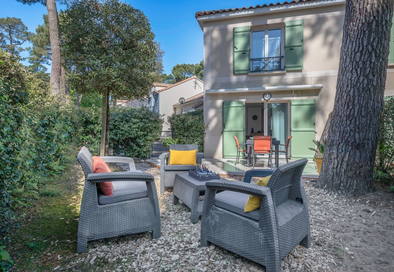 Terraced House in Saint-Brevin-les-Pins - House 60m², 500m from the beach for 4