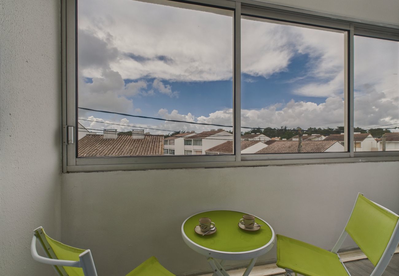 Apartment in Saint-Hilaire-de-Riez - Apartment for 4 adults and 2 children