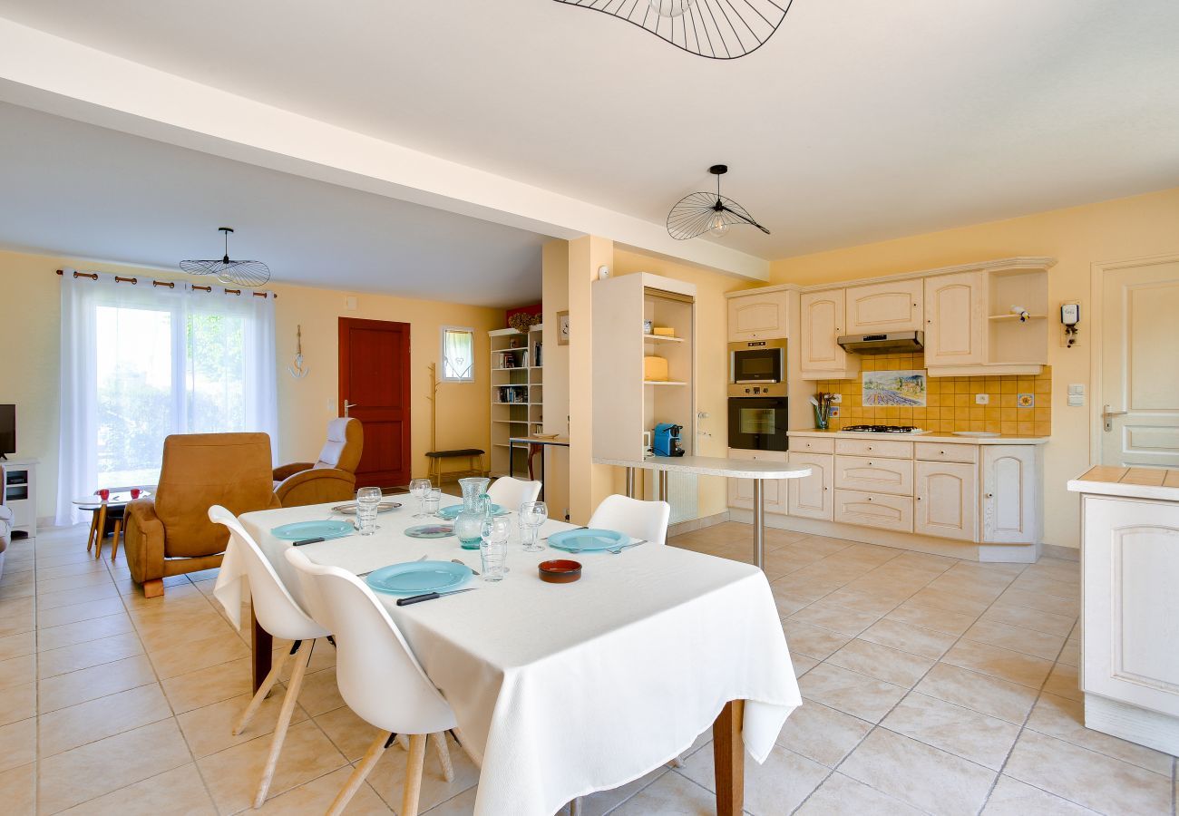 House in Pleurtuit - Spacious house for 4 with garden and terrace