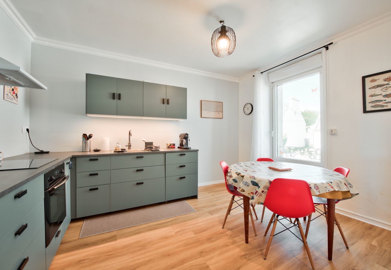 House in Plouguerneau - House for 8 in the center of Plouguerneau