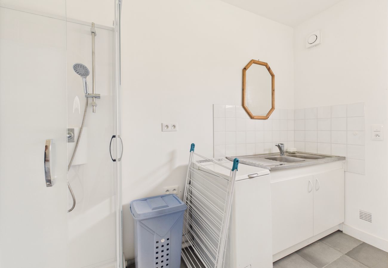 House in Le Croisic - Sea view, 50 m from the port, House for 6, Garden