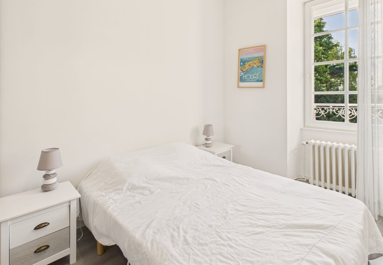 House in Le Croisic - Sea view, 50 m from the port, House for 6, Garden