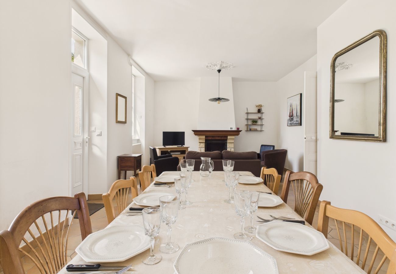 House in Le Croisic - Sea view, 50 m from the port, House for 6, Garden