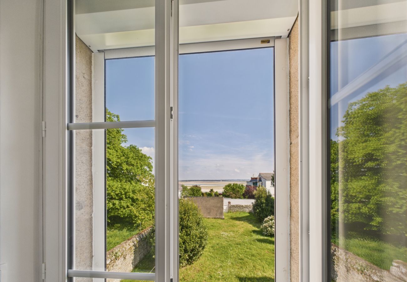 House in Le Croisic - Sea view, 50 m from the port, House for 6, Garden