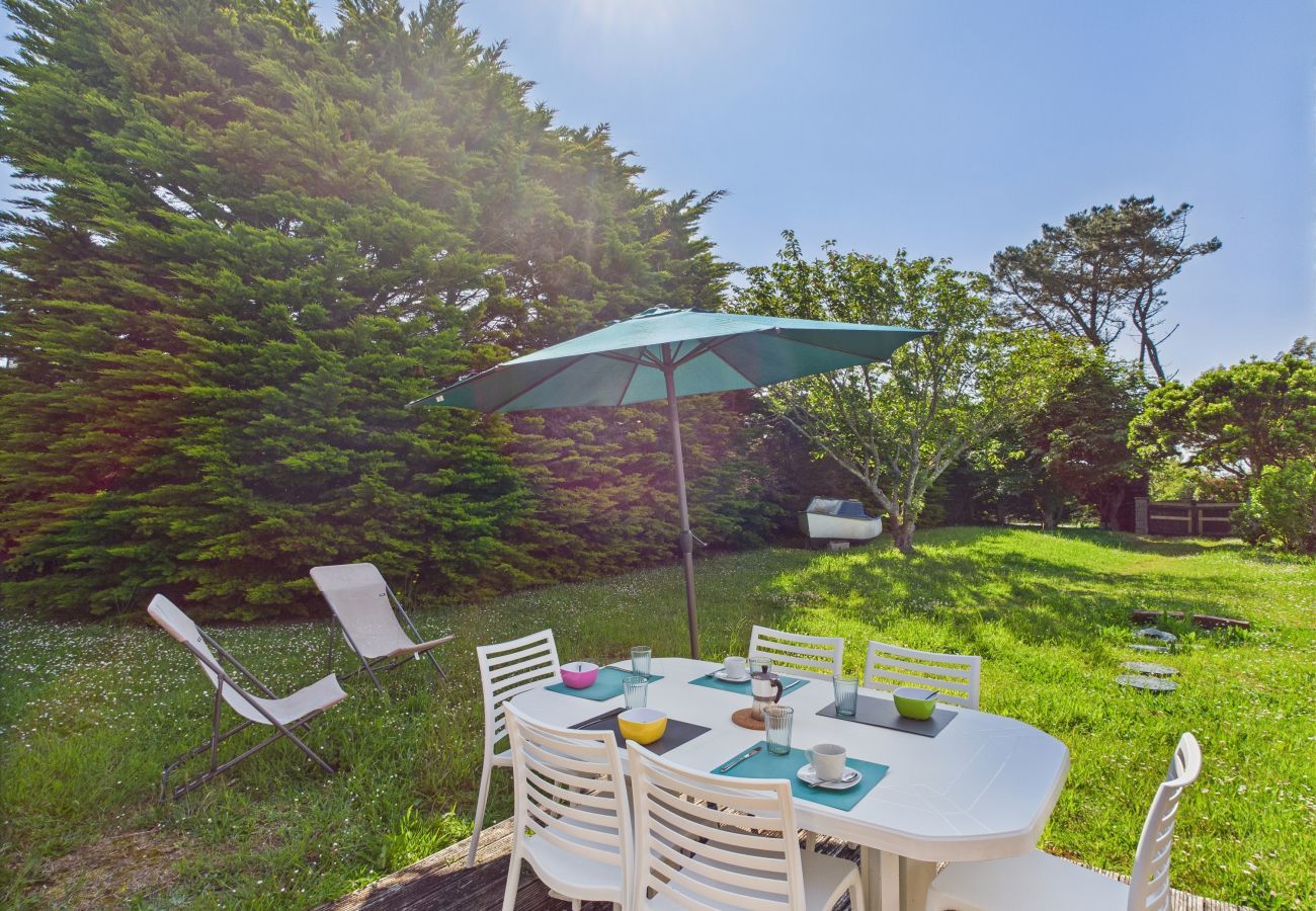 House in Penmarch - House for 6 with garden, 900 m from the beach