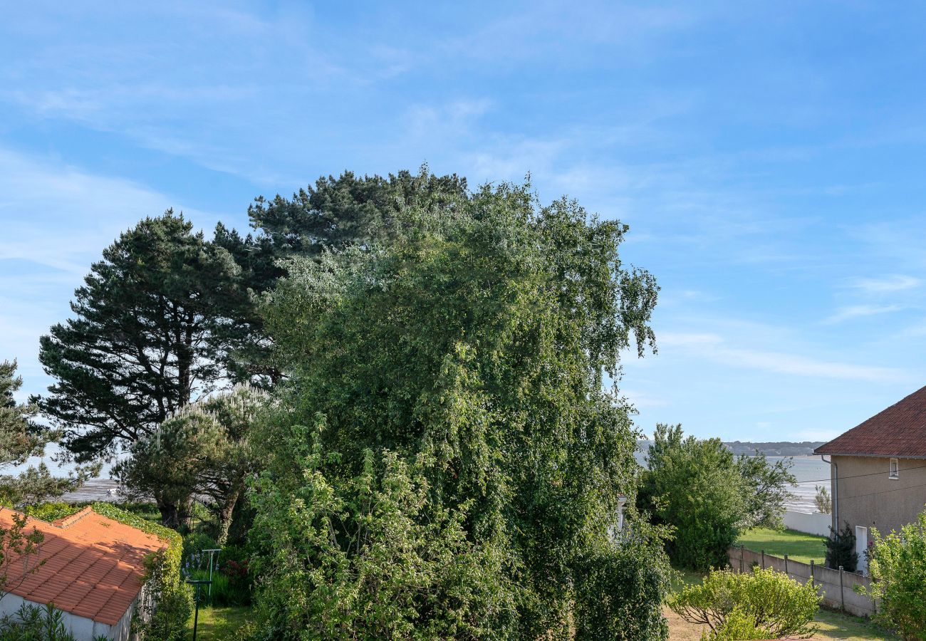 House in La Plaine-sur-Mer - Sea view, beach 50m away, House for 4, terrace