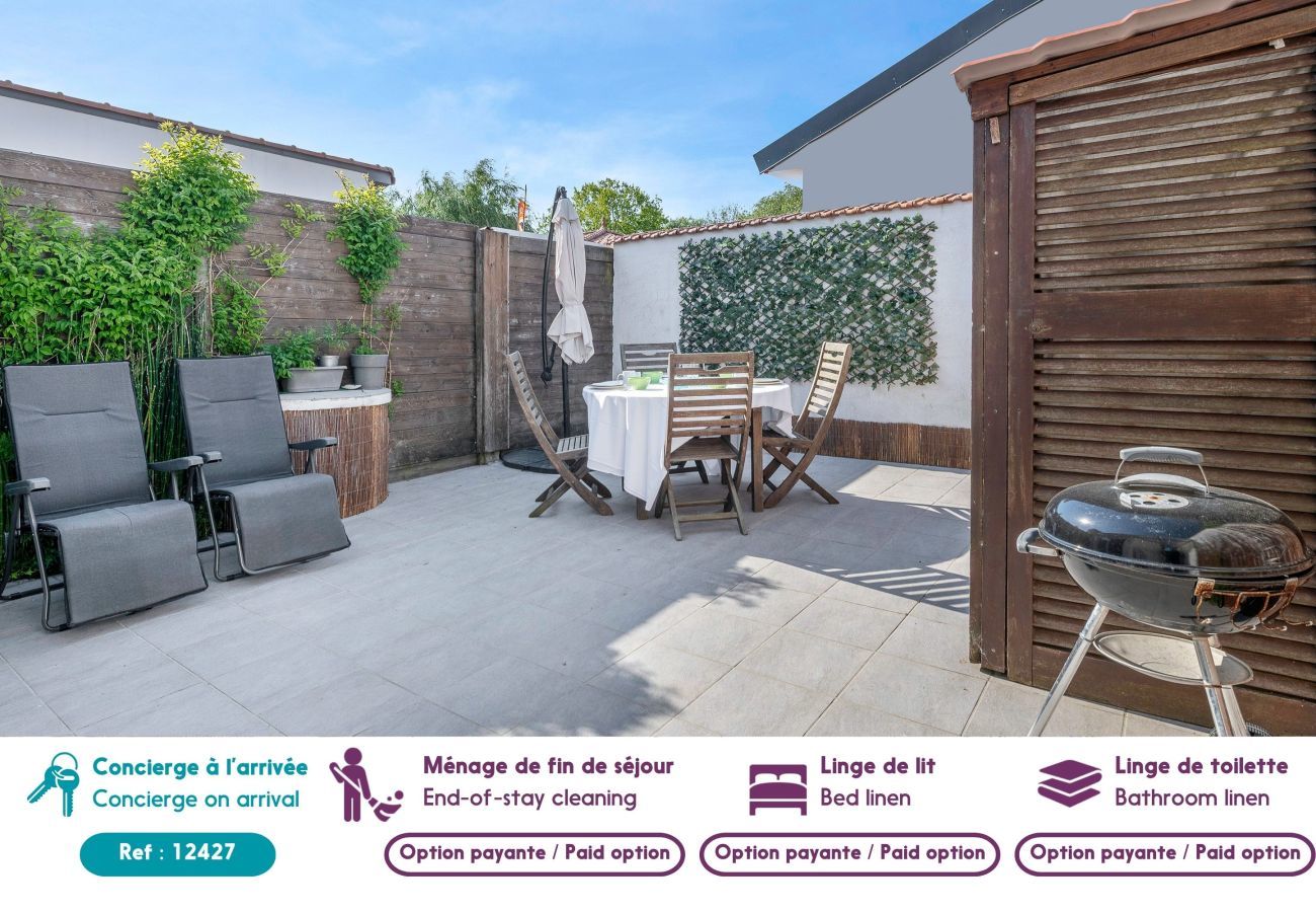 House in La Plaine-sur-Mer - Sea view, beach 50m away, House for 4, terrace