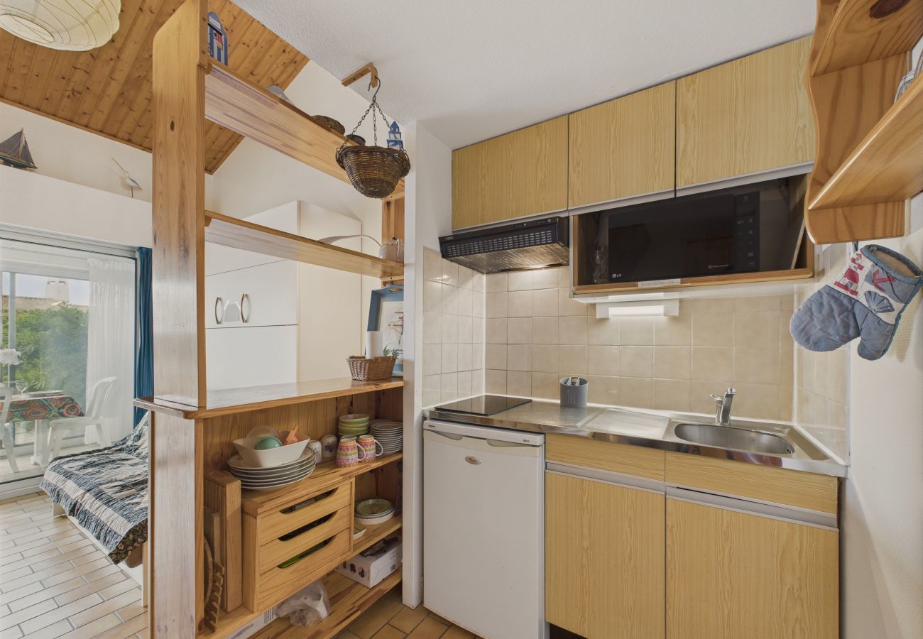 Studio in Longeville-sur-Mer - 50m from beach - Apartment for 5 - Terrace