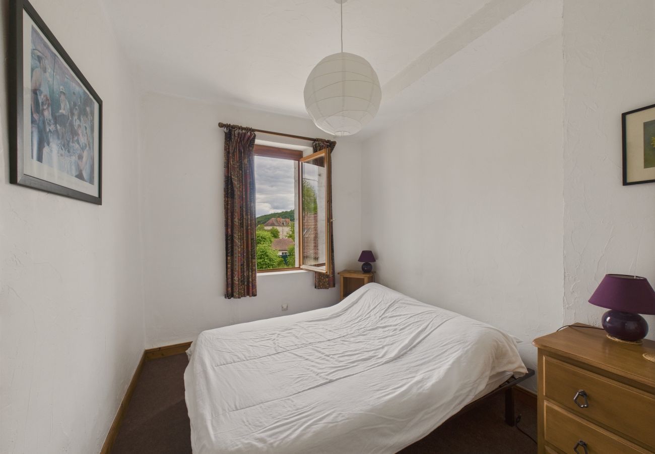 House in Montignac - Semi-detached cottage - shared pool - 4 people