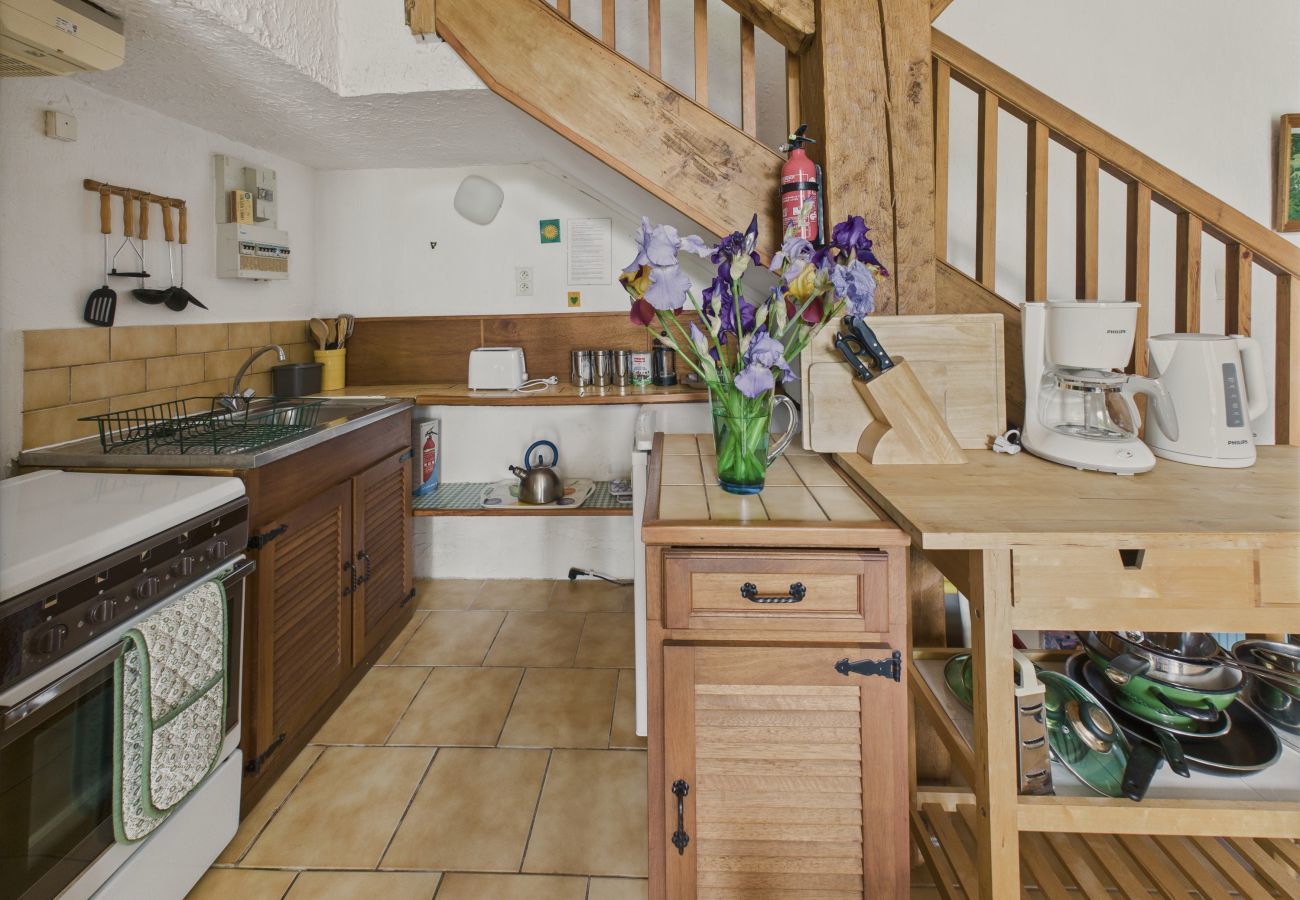 House in Montignac - Semi-detached cottage - shared pool - 4 people