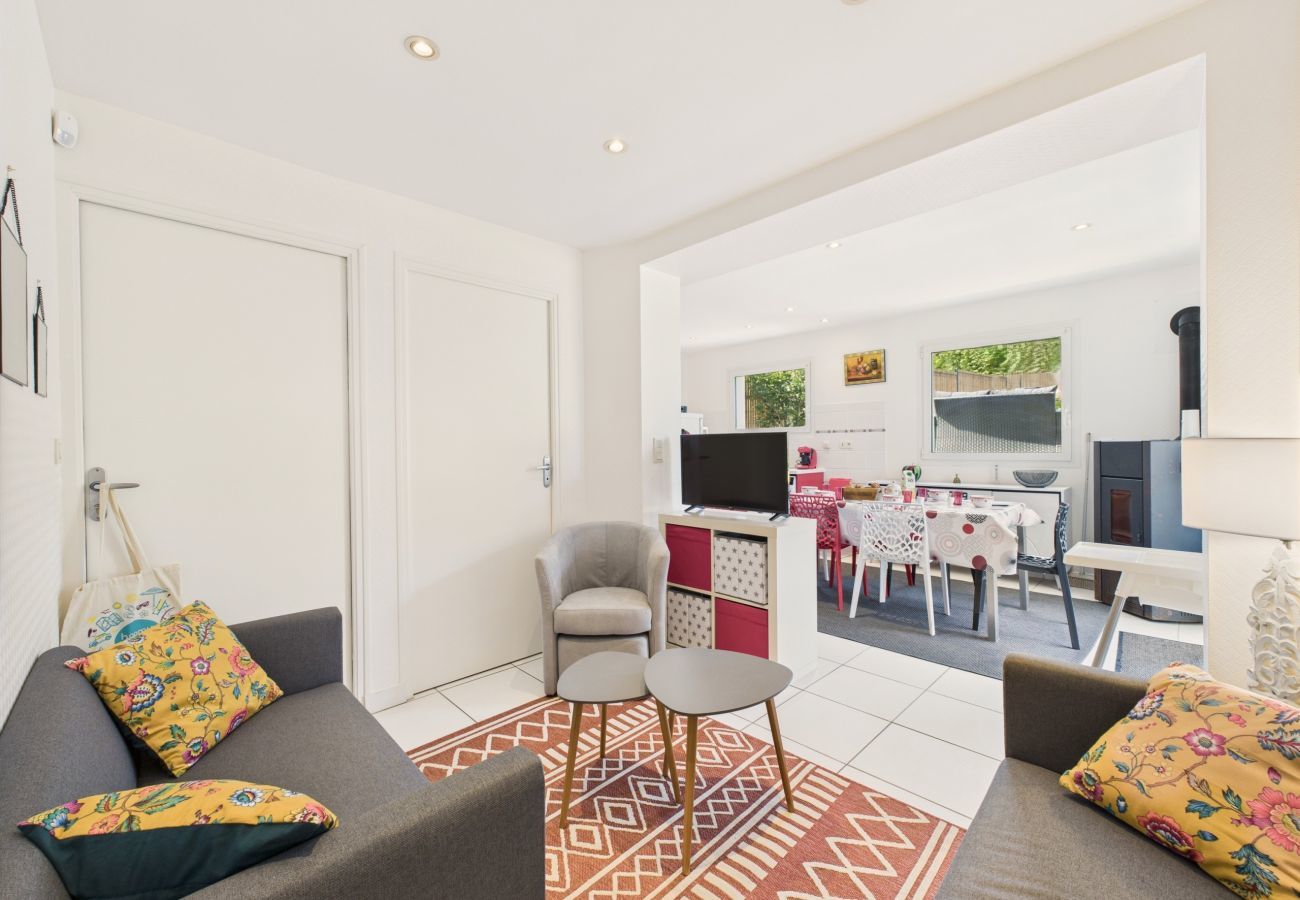 Terraced House in Pléneuf-Val-André - Heated pool, beach 700m away, house for 6