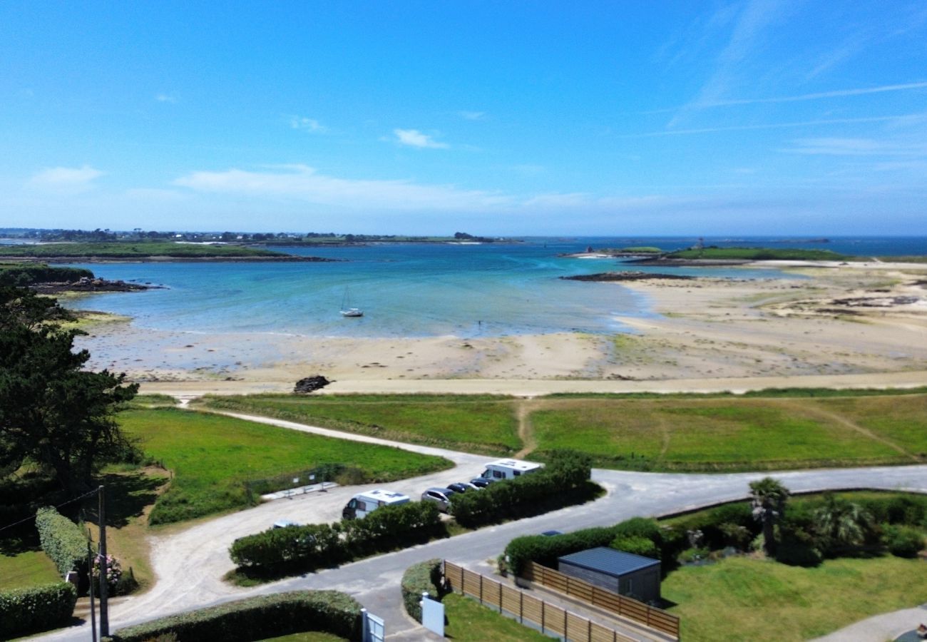 House in Plouguerneau - Sea view - House for 6 with balcony - Garden