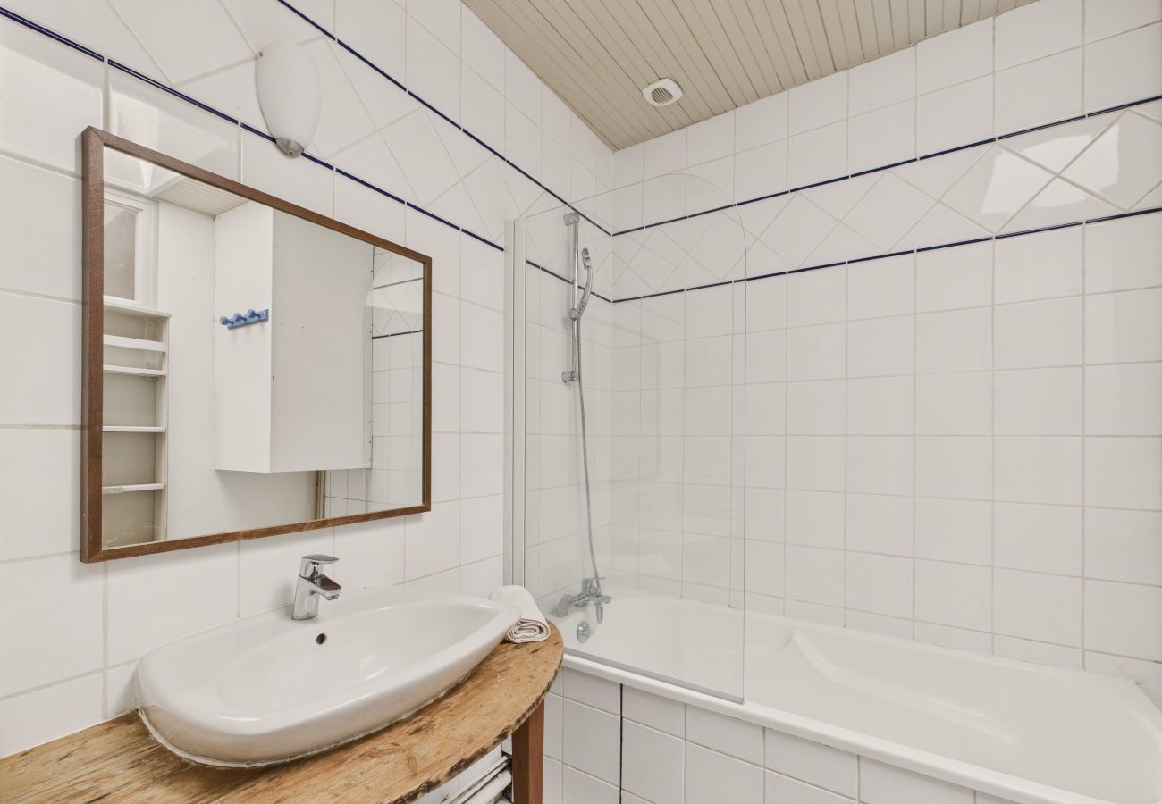 House in Le Bois-Plage-en-Ré - 800 m from the beach - House for 6 in Bois-Plage