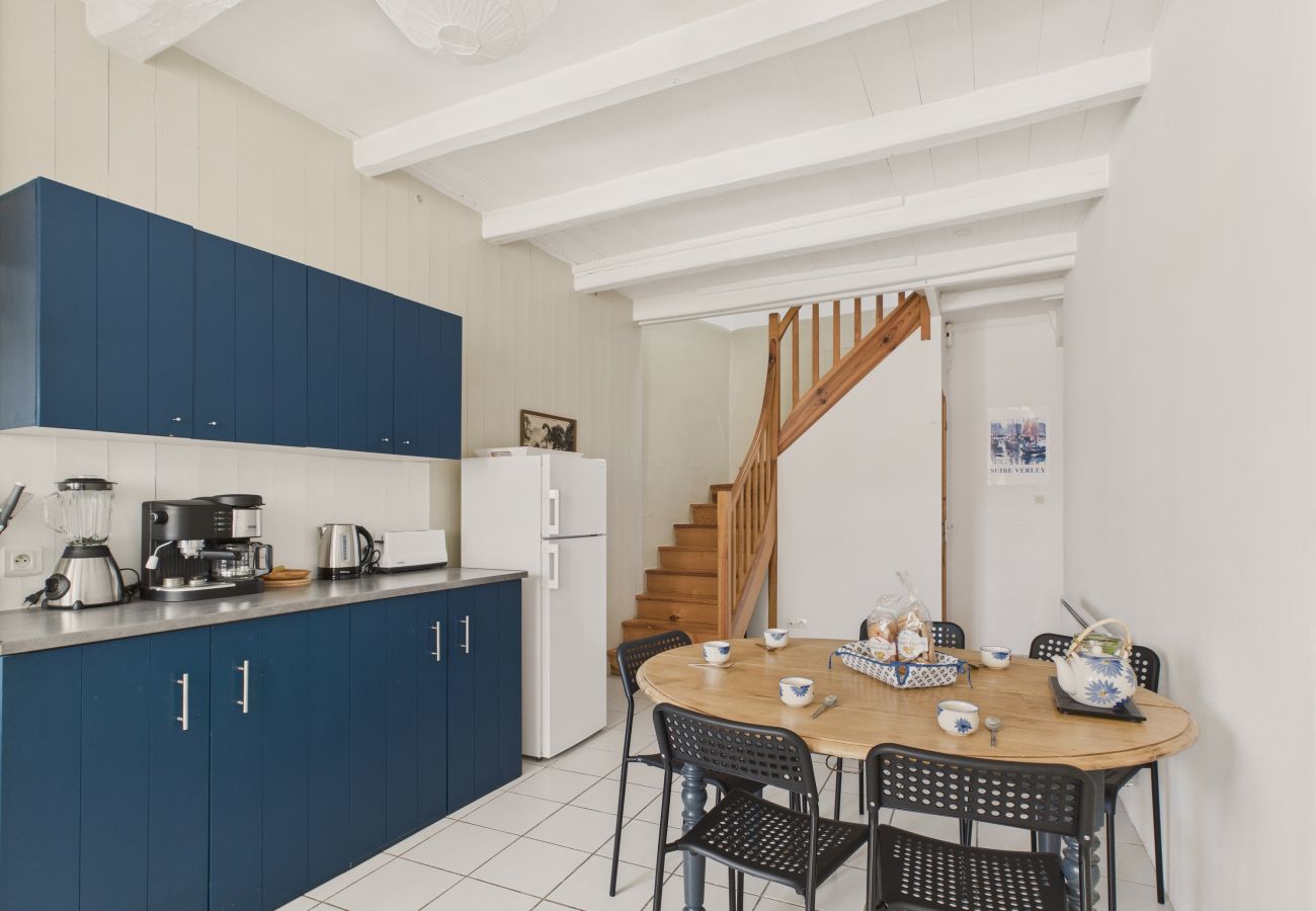 House in Le Bois-Plage-en-Ré - 800 m from the beach - House for 6 in Bois-Plage