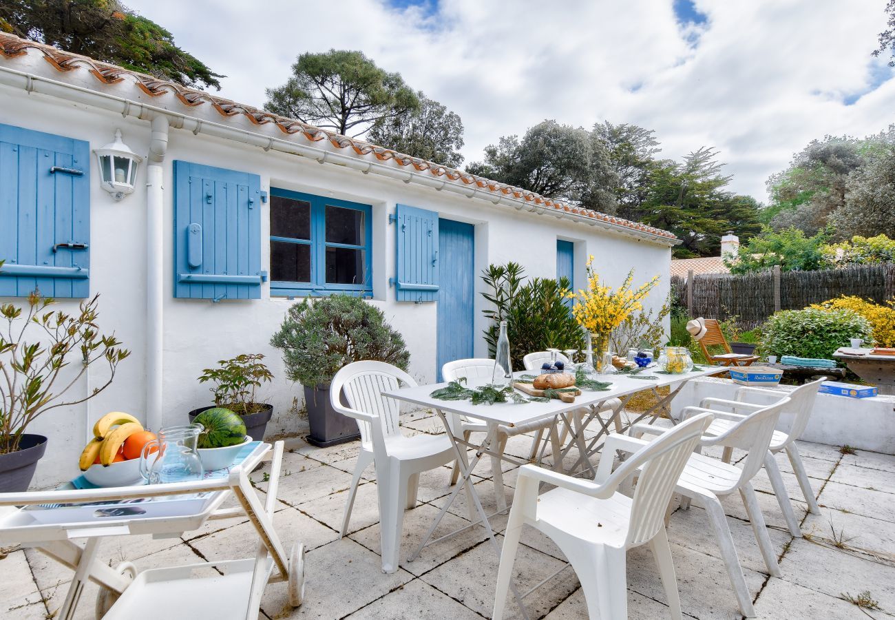 House in Noirmoutier-en-l´Ile - 100m from the beach-6 adults /4 children-Garden
