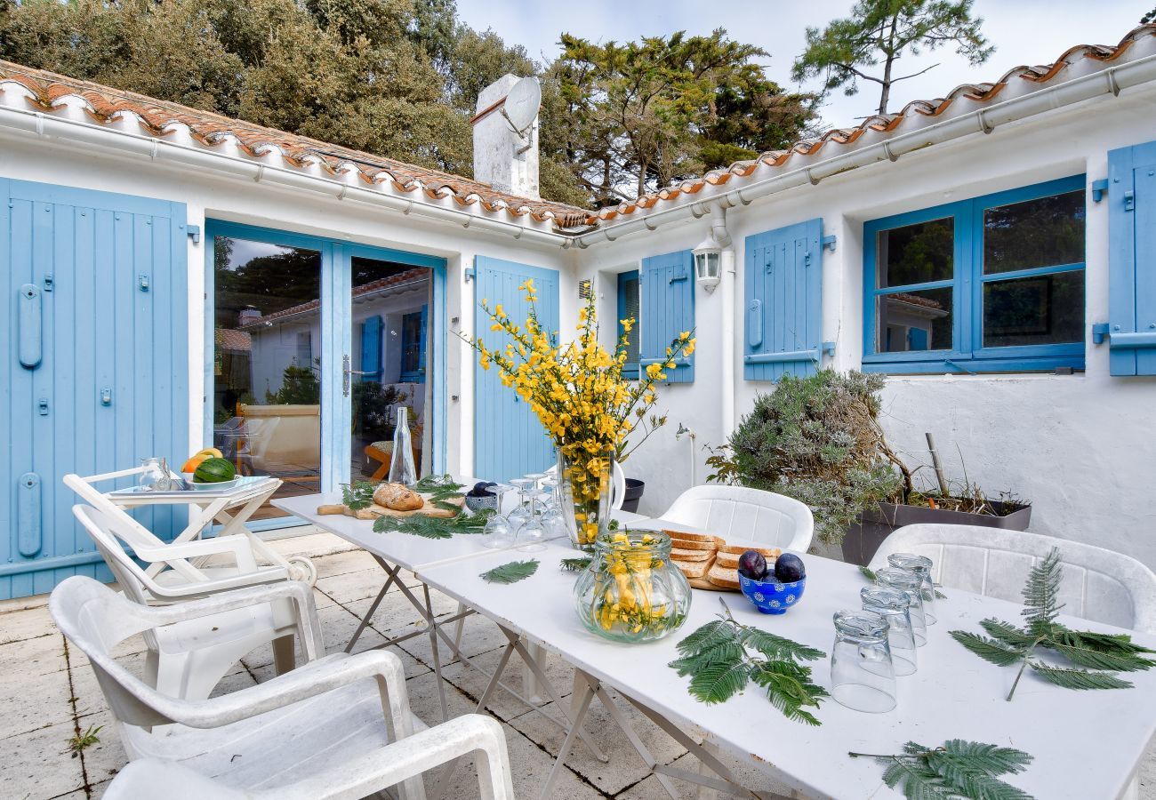 House in Noirmoutier-en-l´Ile - 100m from the beach-6 adults /4 children-Garden