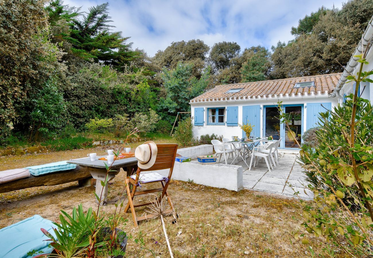 House in Noirmoutier-en-l´Ile - 100m from the beach-6 adults /4 children-Garden