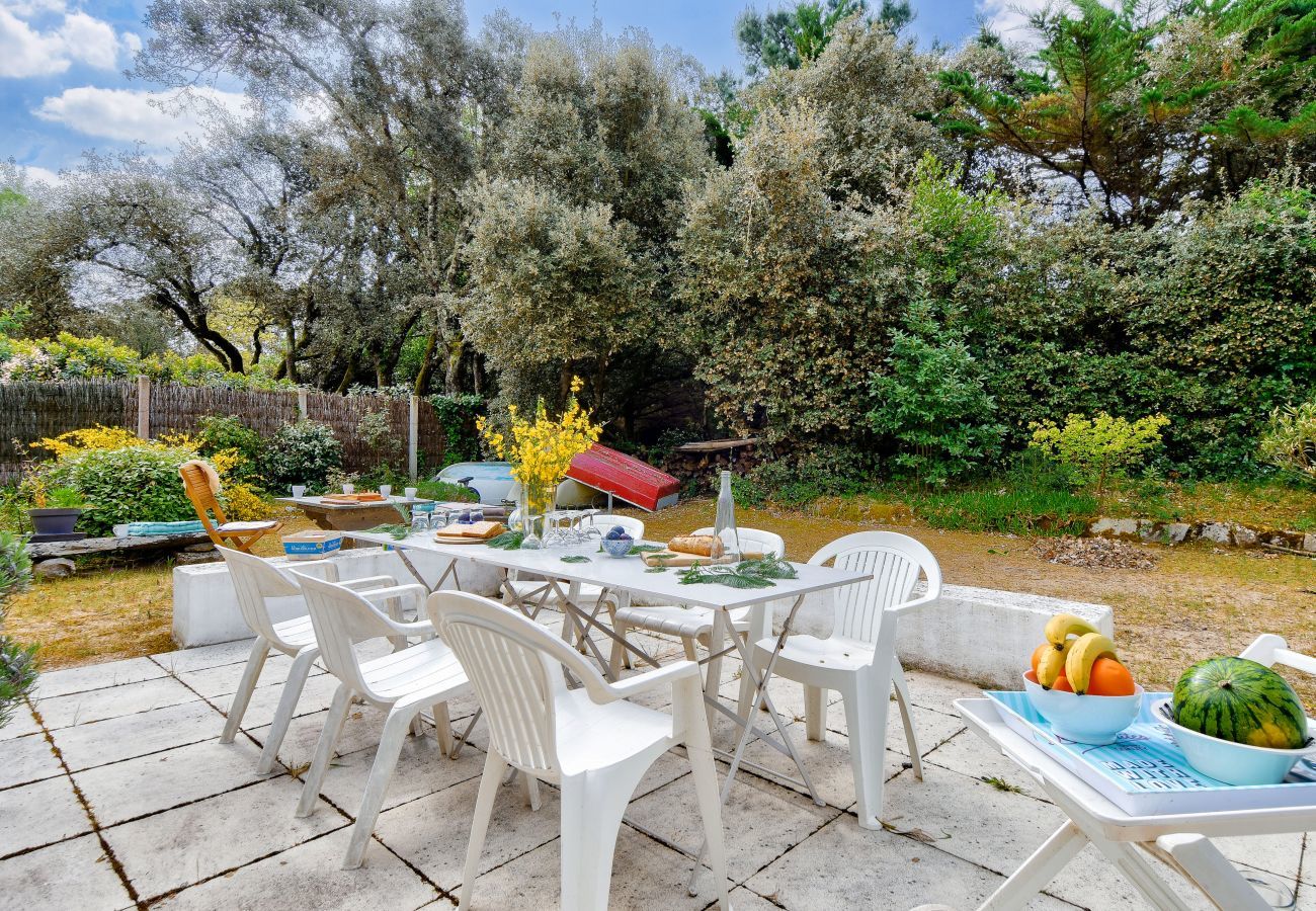House in Noirmoutier-en-l´Ile - 100m from the beach-6 adults /4 children-Garden