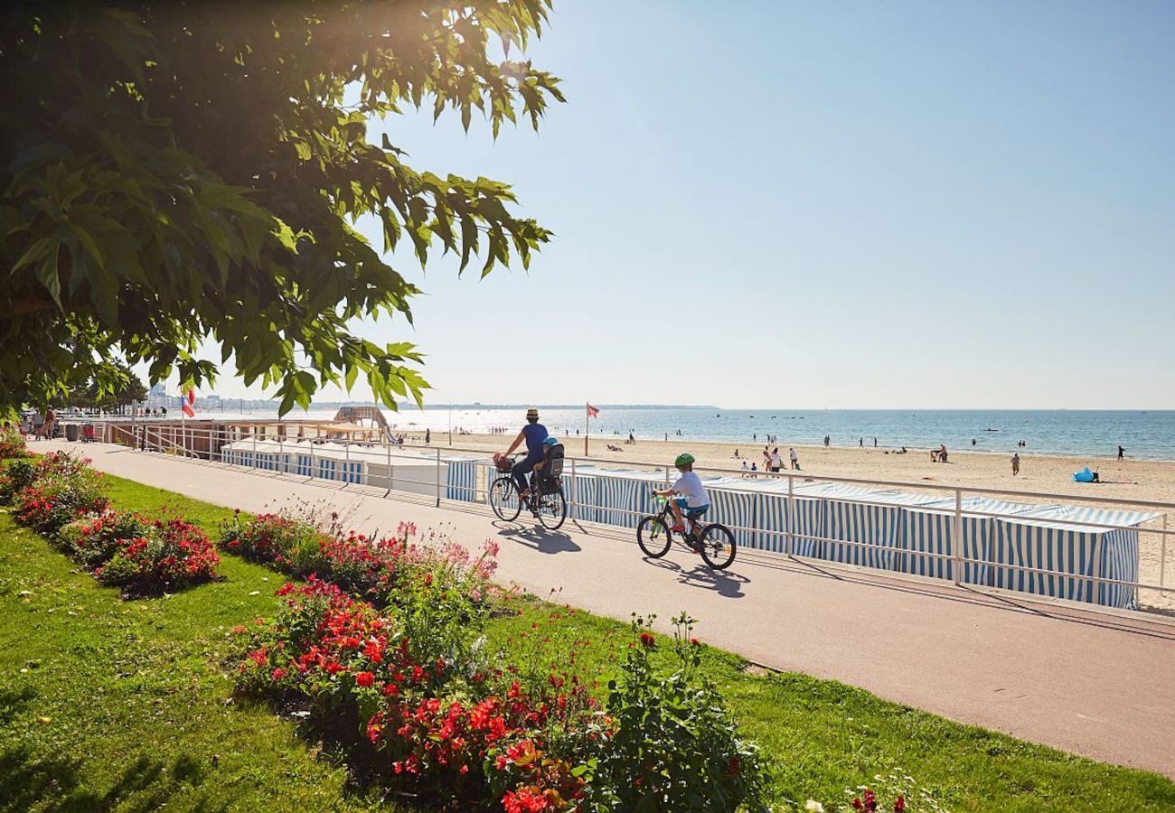 Apartment in La Baule-Escoublac - 350m from the beach, apartment for 2 - balcony