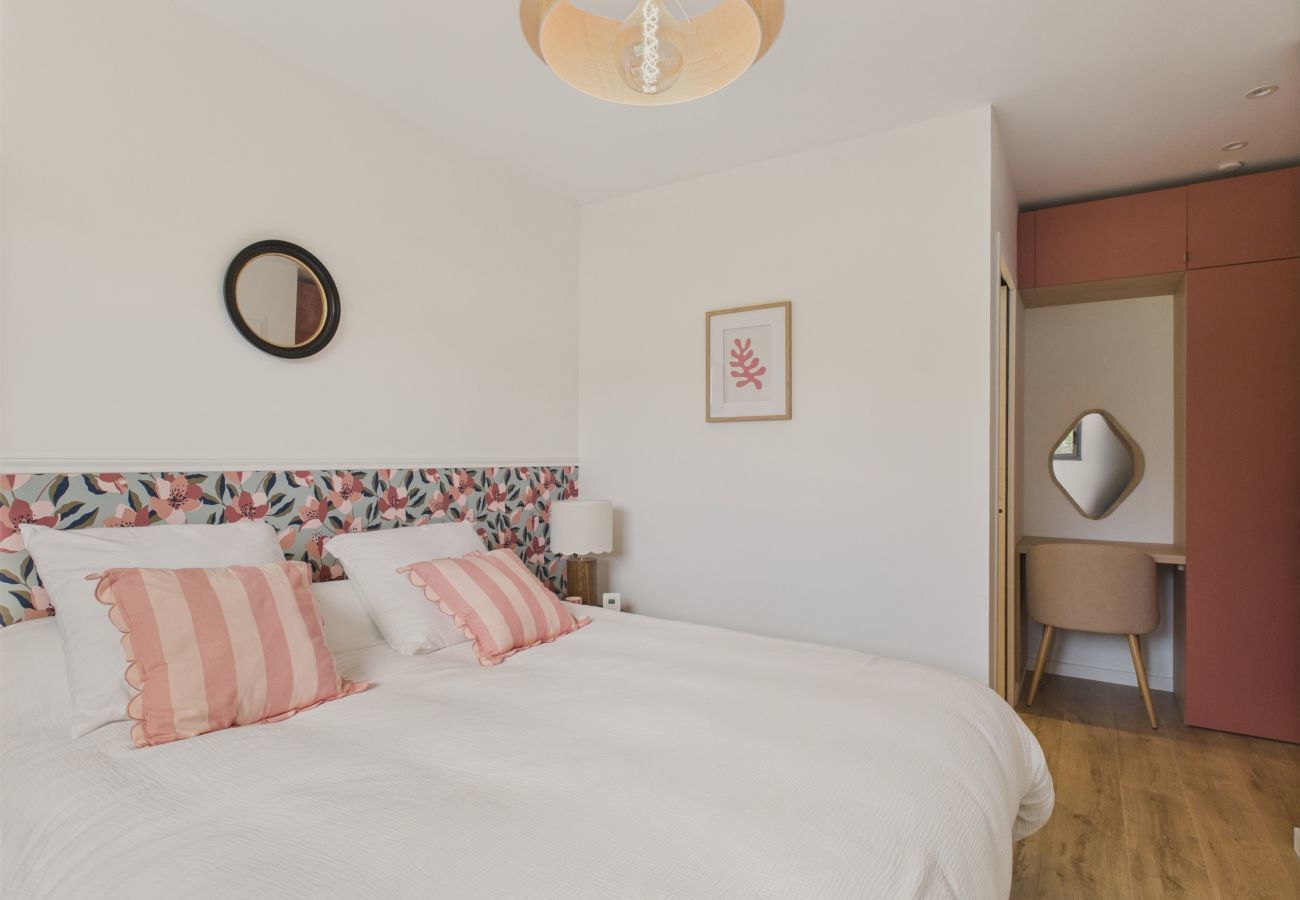 House in Erquy - Lovely family home for 8 with garden
