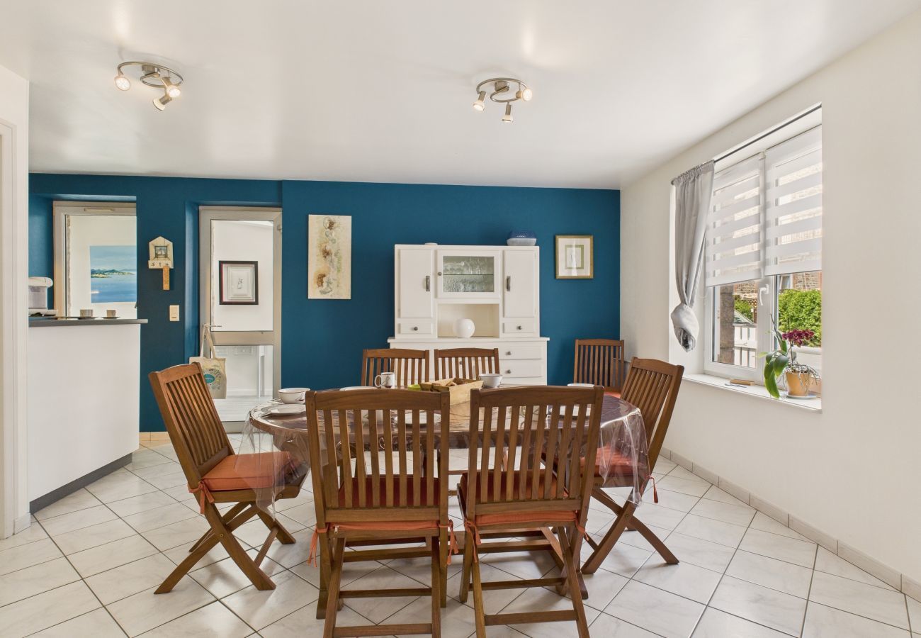 Apartment in Pléneuf-Val-André - 50 m from the beach - Apartment for 6