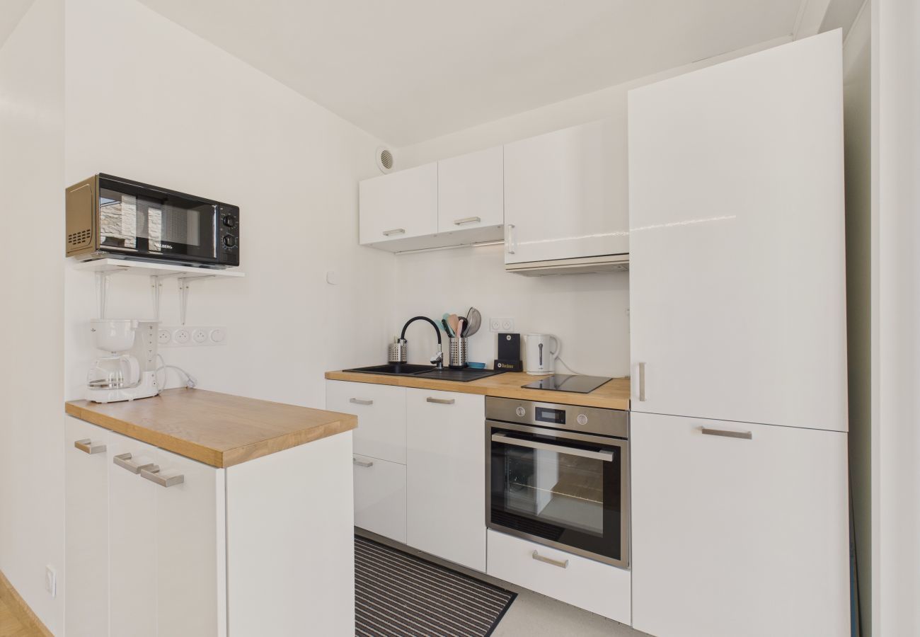 Apartment in Arzon - Apartment for 2 with balcony by the sea