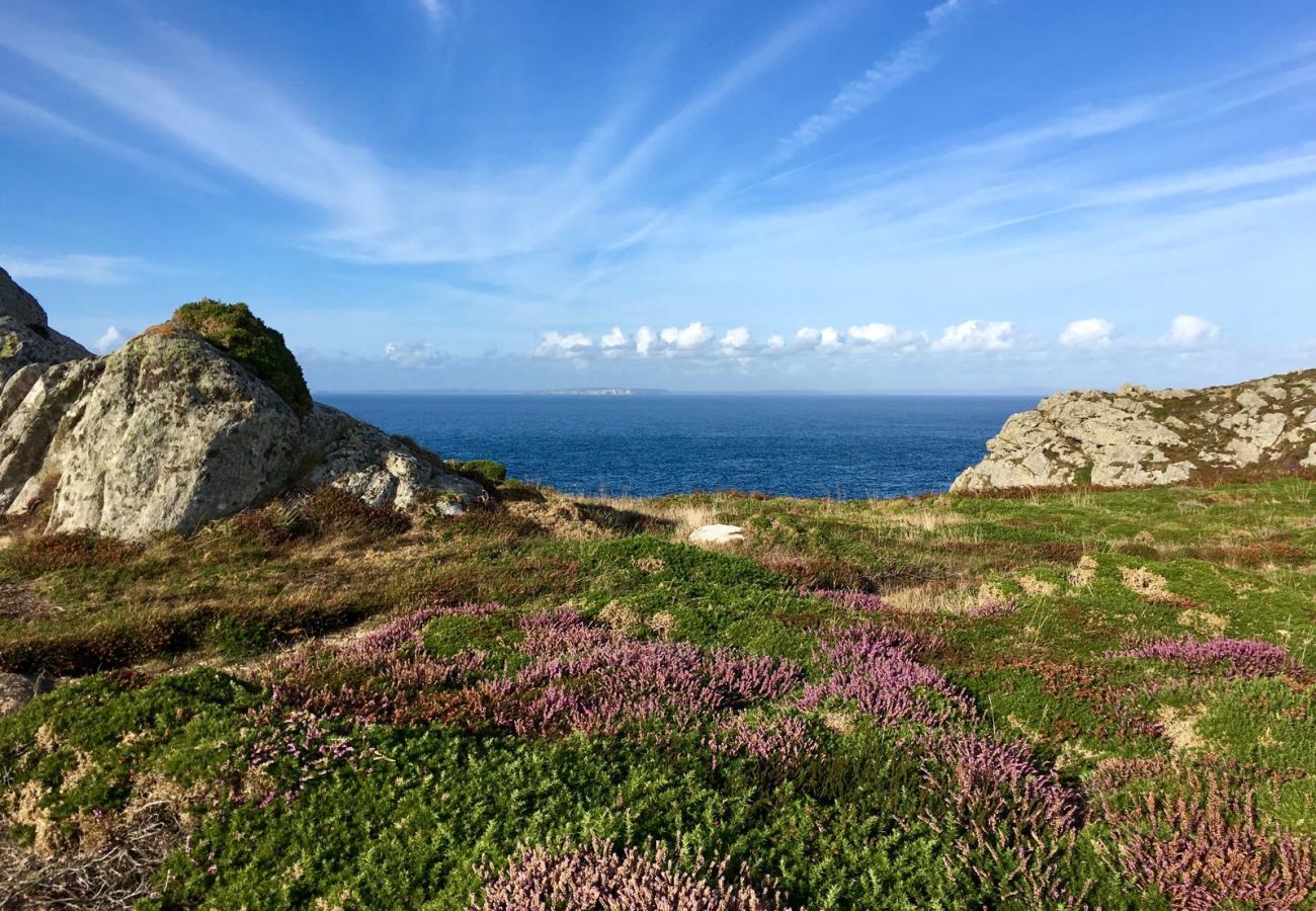 House in Plovan - Sea view – house for 5 adults and 2 children