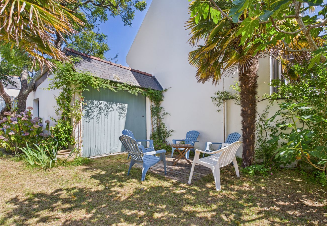 House in Bénodet - Sea view – house for 4 adults and 3 children