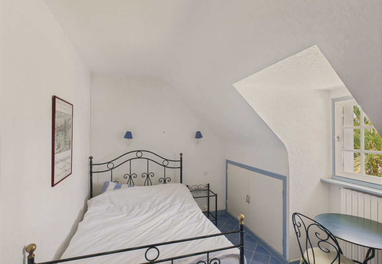 House in Penvénan - Port Blanc – House for 12 Adults and 2 Children