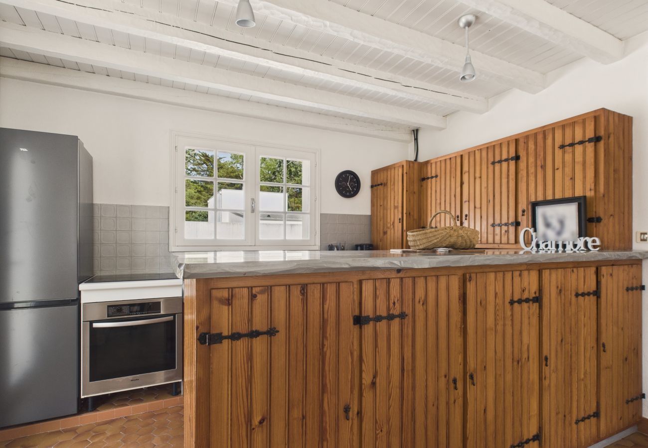 House in Saint-Jean-de-Monts - 500 m from the beach, garden, house for 5