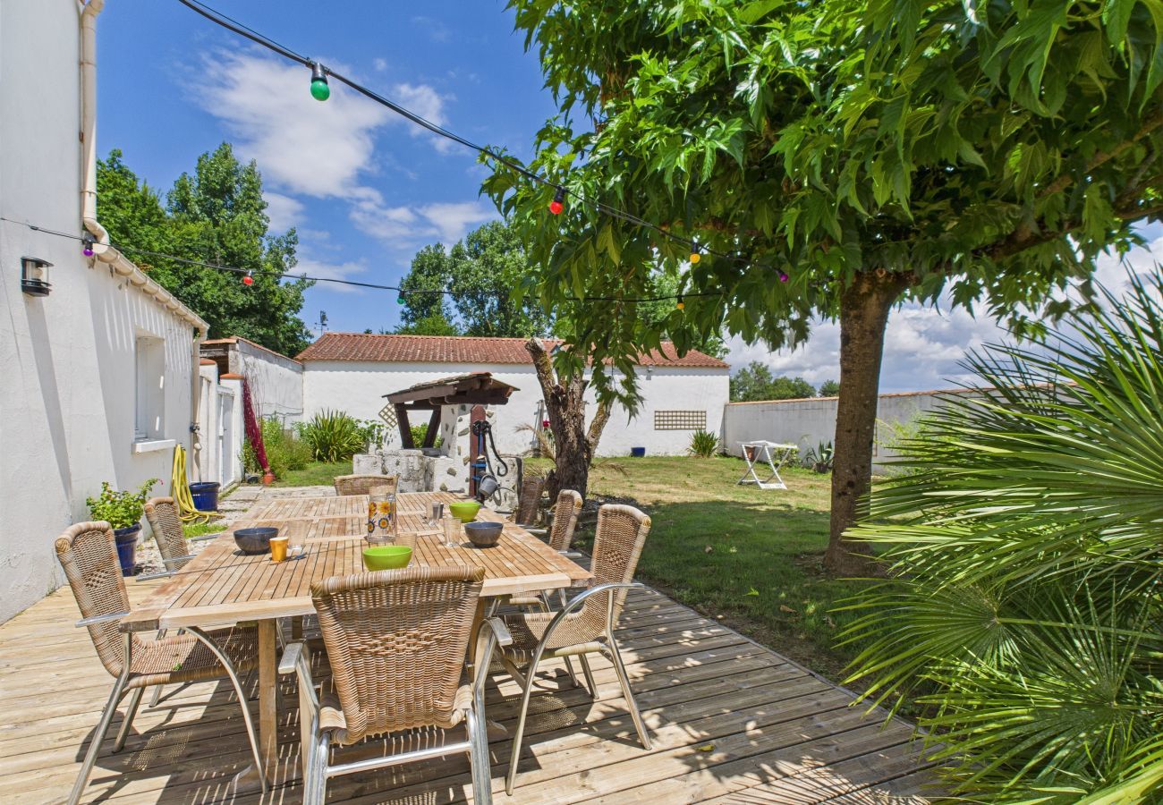 House in Saint-Révérend - Beautiful and spacious quiet house for 8 people