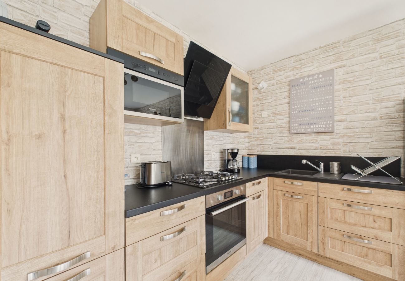 House in Saint-Hilaire-de-Riez - 100m from the beach - House for 4 in St Hilaire