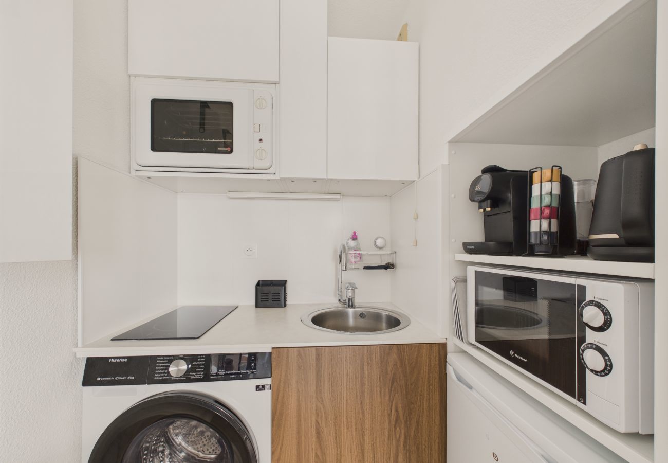 Apartment in Saint-Hilaire-de-Riez - Oceanfront – Apartment for 4 with Balcony