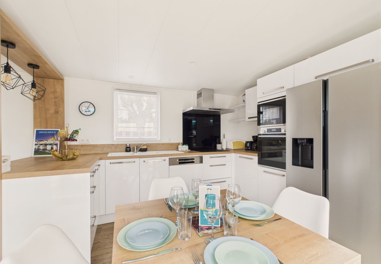 Chalet in Saint-Gilles-Croix-de-Vie - Shared heated swimming pool - chalet for 4