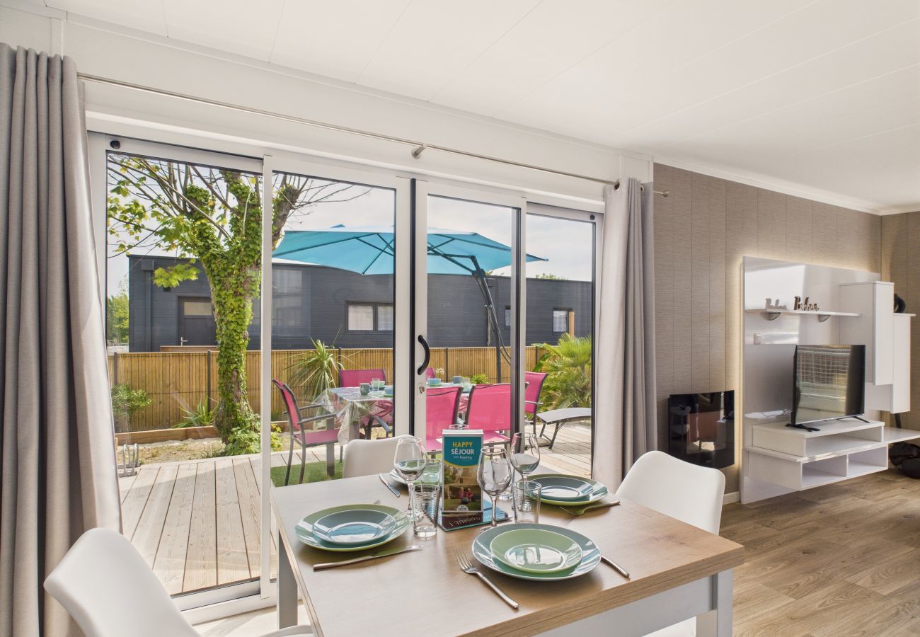 Chalet in Saint-Gilles-Croix-de-Vie - Shared heated swimming pool - chalet for 4