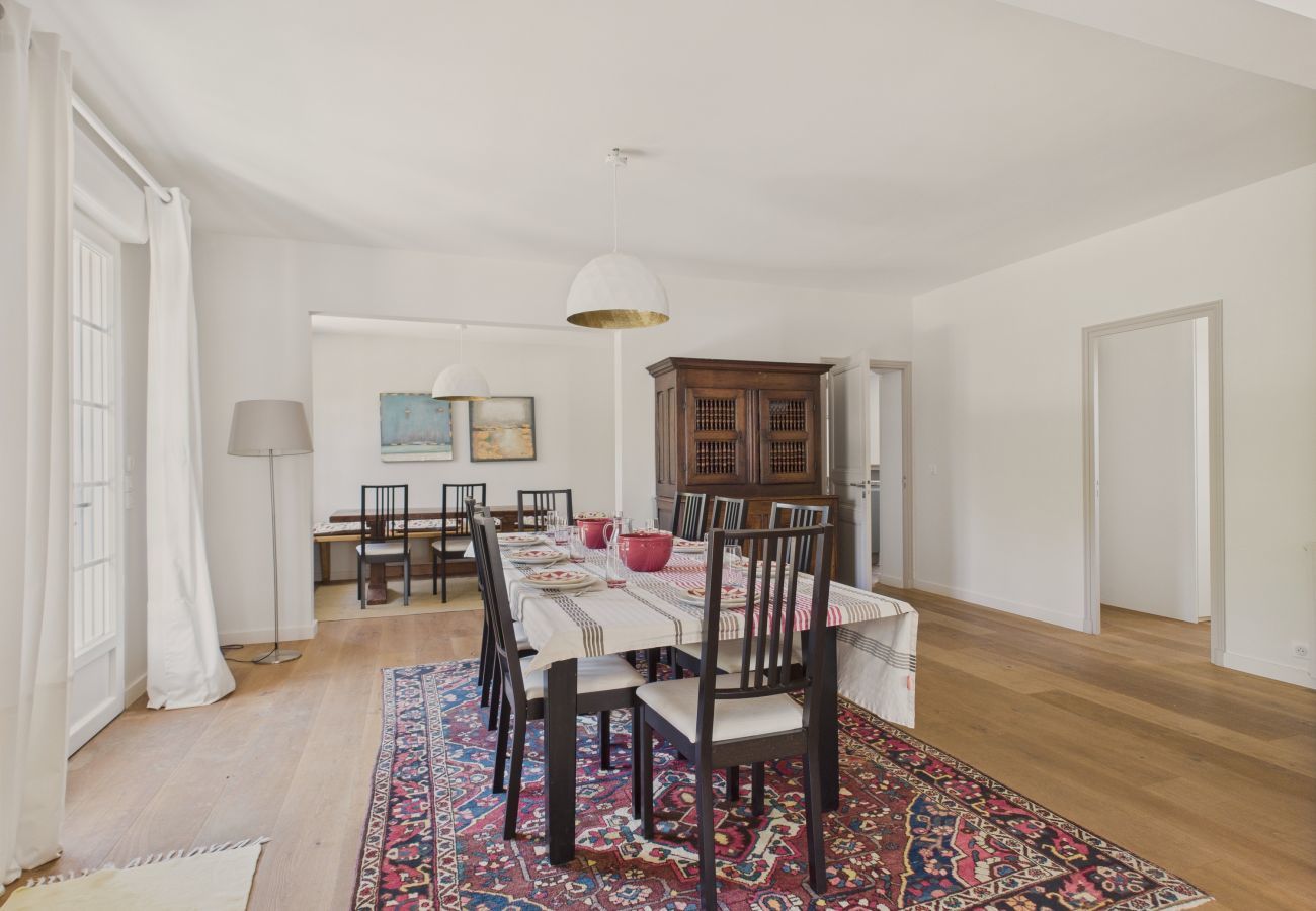 House in Le Pouliguen - 650m from the sea – Large house for 10 with pool
