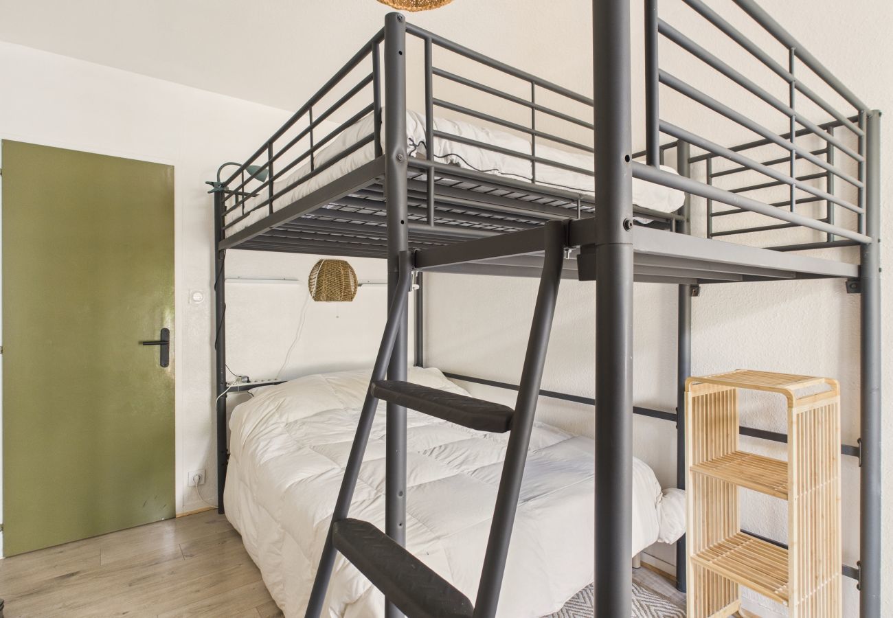 Apartment in Saint-Hilaire-de-Riez - 200m from the beach, terrace, apartment for 4