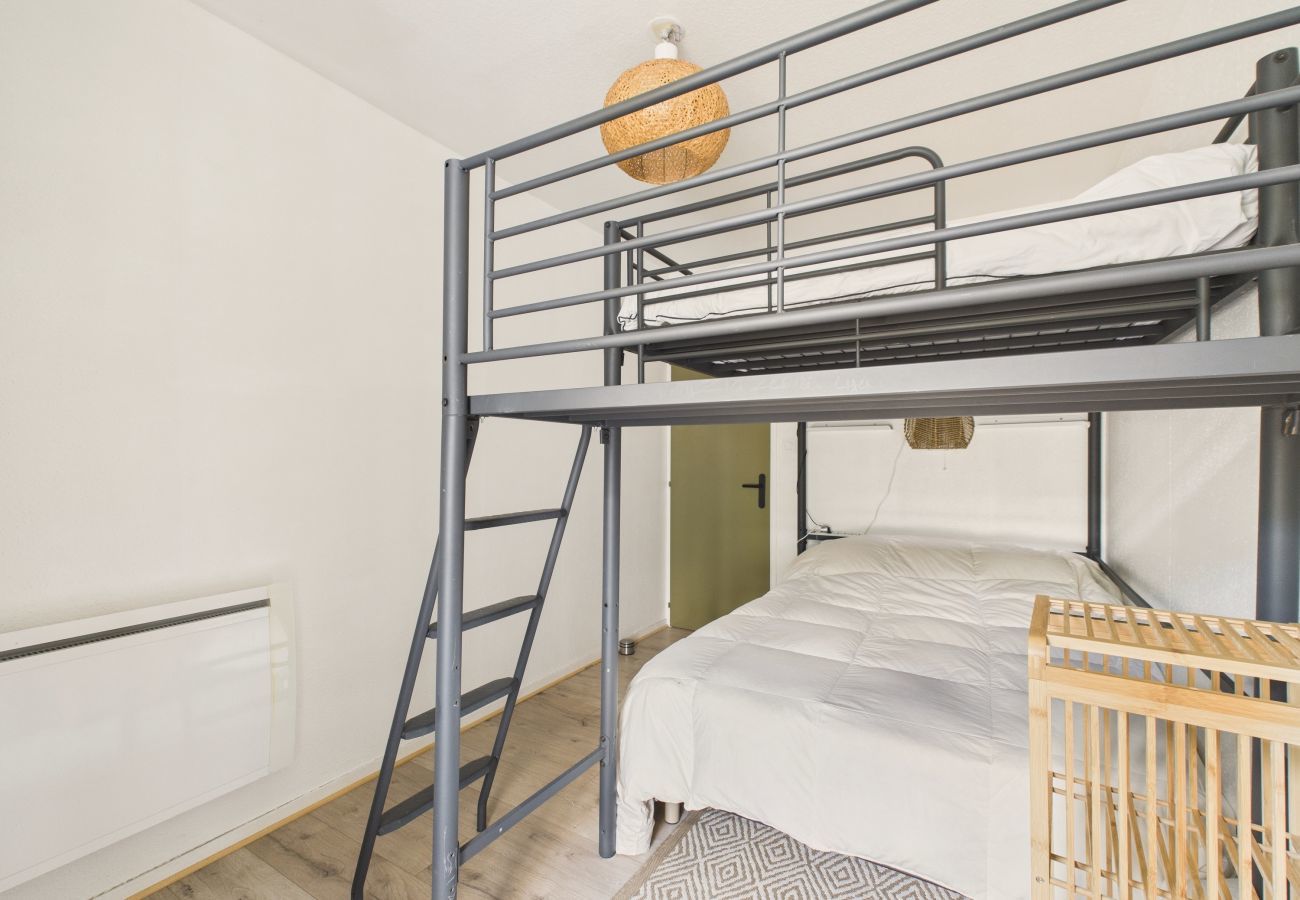 Apartment in Saint-Hilaire-de-Riez - 200m from the beach, terrace, apartment for 4