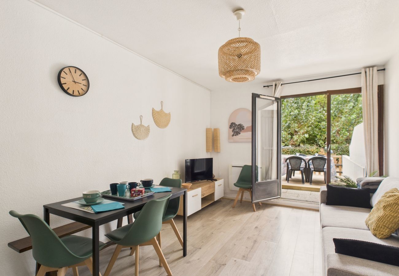 Apartment in Saint-Hilaire-de-Riez - 200m from the beach, terrace, apartment for 4