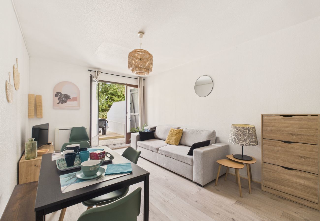 Apartment in Saint-Hilaire-de-Riez - 200m from the beach, terrace, apartment for 4