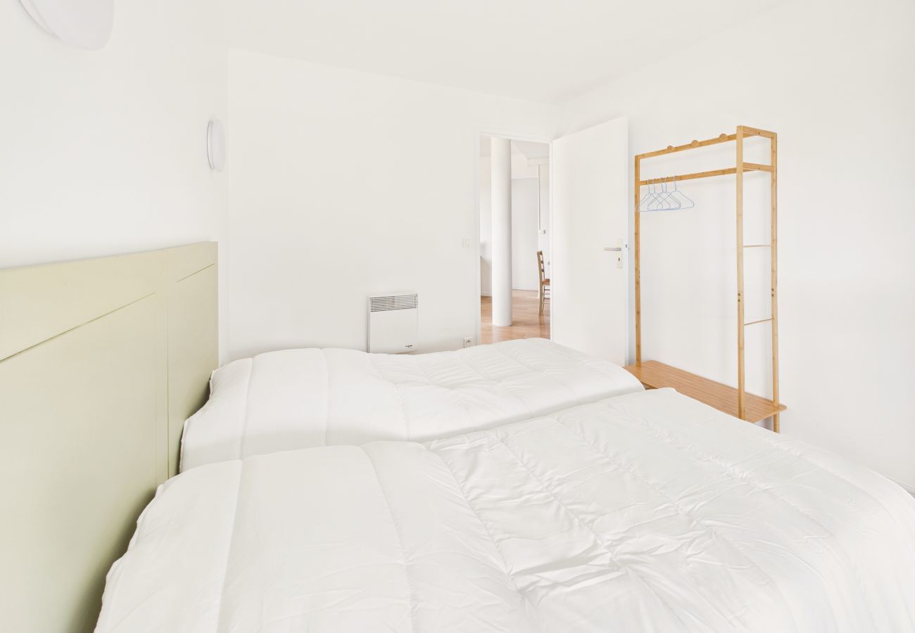 Apartment in Bénodet - Facing the Golf  – Apartment for 6 with Balcony