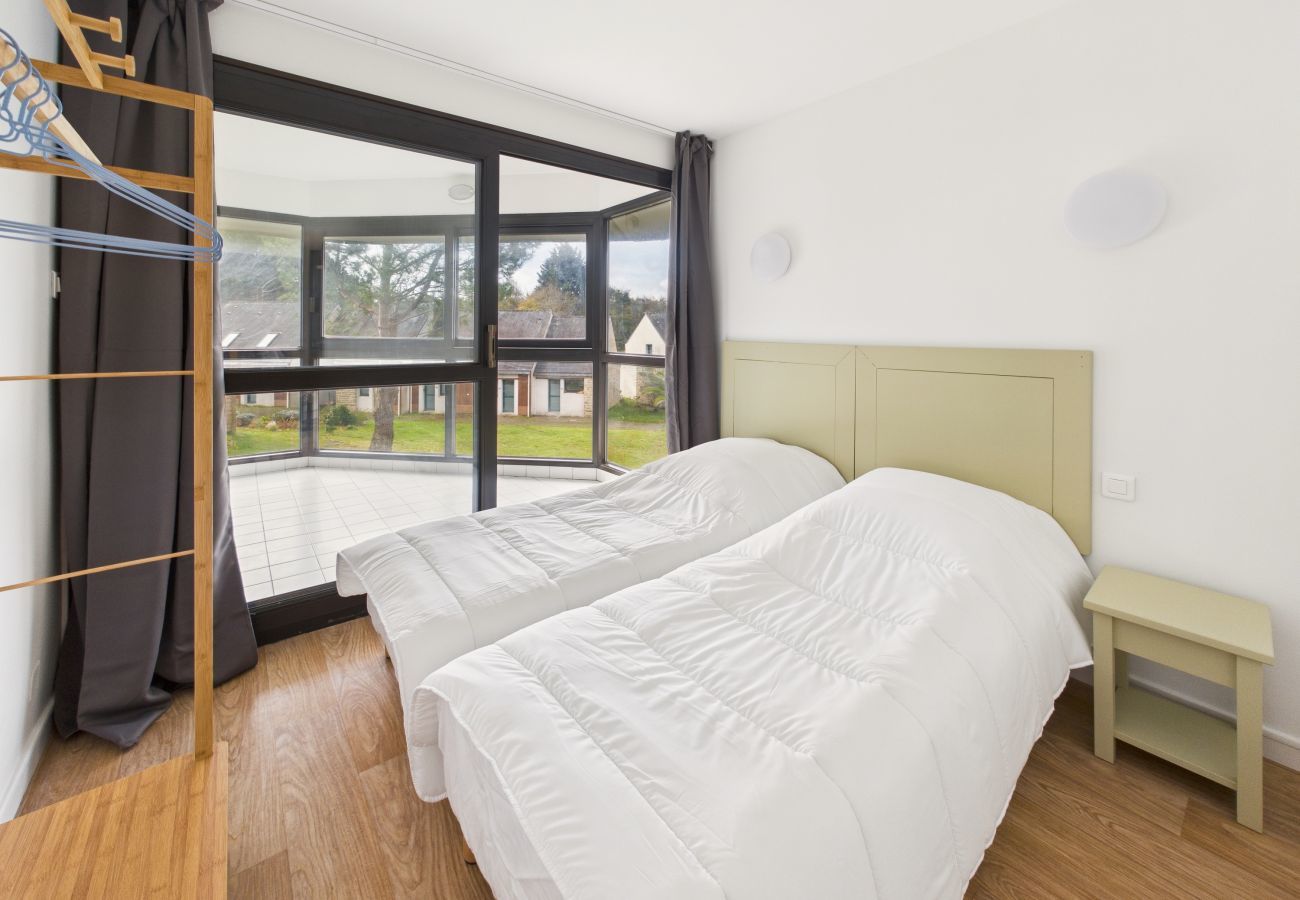 Apartment in Bénodet - Facing the Golf  – Apartment for 6 with Balcony